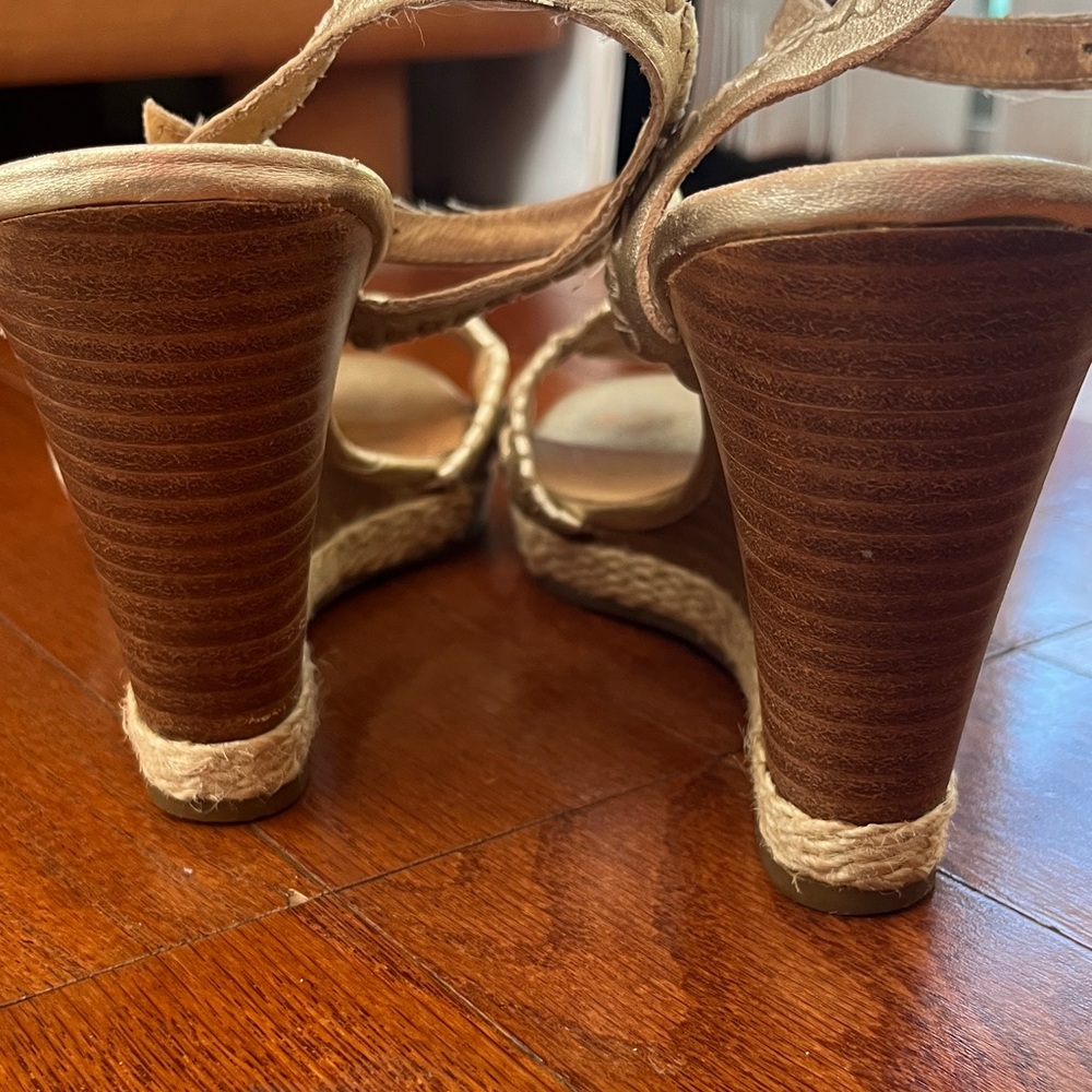 Jack Rogers Gold Wedge Sandals - Picture 9 of 11